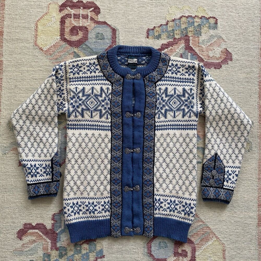 Vintage Dale Of Norway Cardigan Small 40 Wool Blue White Fair Isle Clasp